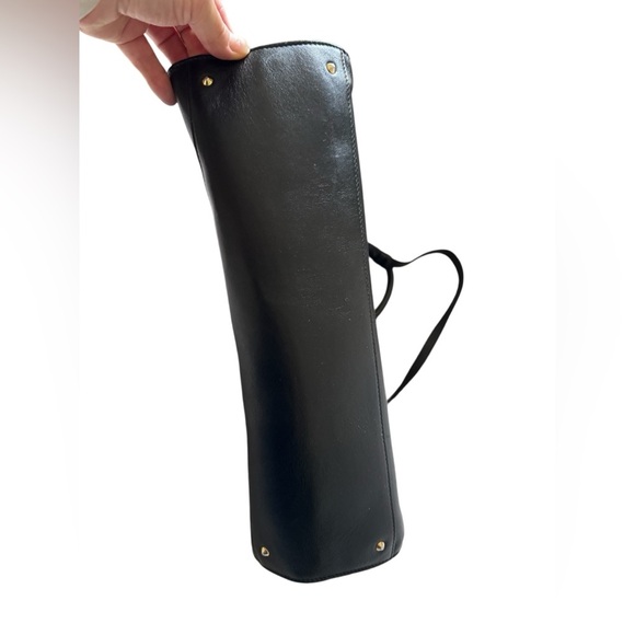 Cuyana Black Leather Work Satchel - Picture 11 of 16